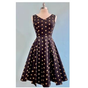 Eva Rose Black Bee Print VNeck Dress